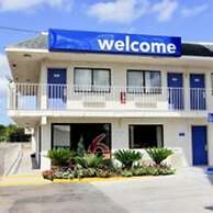 Motel 6 Kingsville, TX