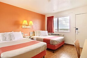 Motel 6 Fort Stockton, TX