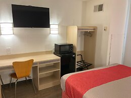 Motel 6 Jackson Airport, Pearl