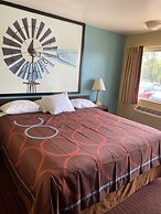 Super 8 by Wyndham Midwest City OK