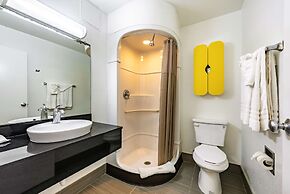 Studio 6 Monroe, LA - Hwy 165