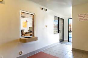 Motel 6 Capitol Heights, MD - Washington