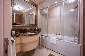 The Central Palace Taksim