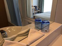 Tresa Bay Hotel