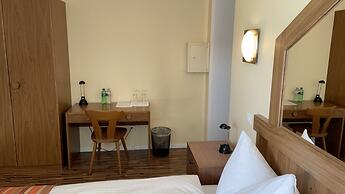 Tresa Bay Hotel