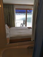 Tresa Bay Hotel