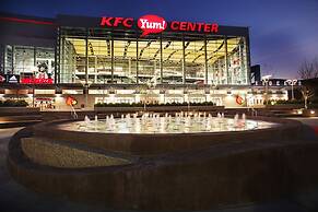 Days Inn by Wyndham Louisville Airport Fair and Expo Center