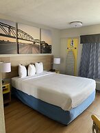 Days Inn by Wyndham Louisville Airport Fair and Expo Center