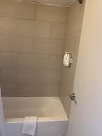 Days Inn by Wyndham Louisville Airport Fair and Expo Center