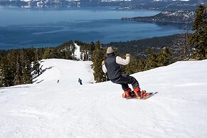 The Incline Lodge
