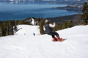 The Incline Lodge