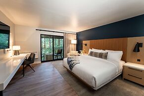 The Incline Lodge