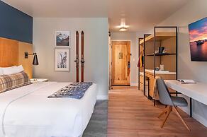 The Incline Lodge