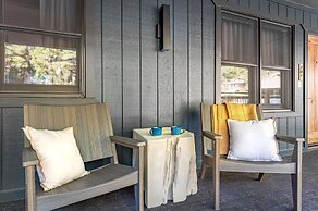 The Incline Lodge