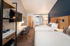The Incline Lodge