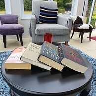 Black Swan Lakeside Boutique Hotel