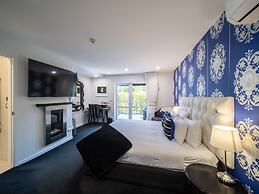 Black Swan Lakeside Boutique Hotel