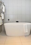 Black Swan Lakeside Boutique Hotel