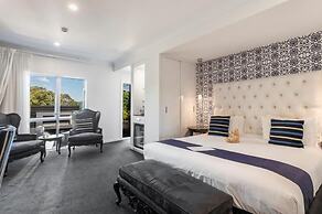 Black Swan Lakeside Boutique Hotel