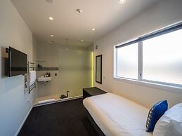 Black Swan Lakeside Boutique Hotel