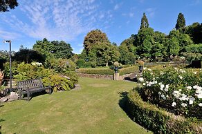 Black Swan Lakeside Boutique Hotel