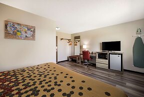 Econo Lodge Inn & Suites Canandaigua