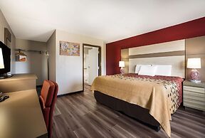 Econo Lodge Inn & Suites Canandaigua
