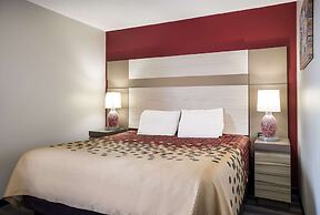 Econo Lodge Inn & Suites Canandaigua