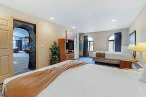 Atlantis Family Waterpark Hotel, Ascend Hotel Collection