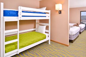 Atlantis Family Waterpark Hotel, Ascend Hotel Collection