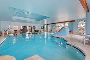 Atlantis Family Waterpark Hotel, Ascend Hotel Collection