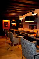 Charming House DD724