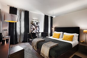 Charming House DD724