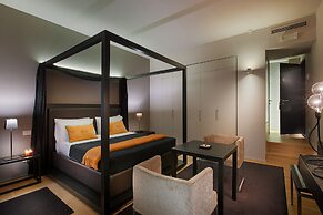 Charming House DD724