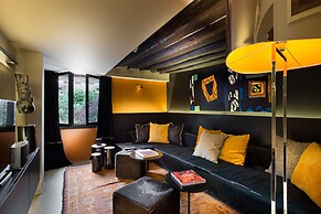 Charming House DD724