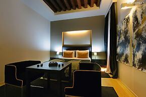 Charming House DD724