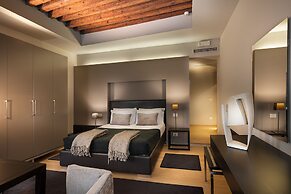 Charming House DD724