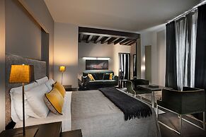 Charming House DD724