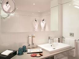 Croisette Beach Hotel Cannes - MGallery Collection