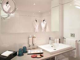 Croisette Beach Hotel Cannes - MGallery Collection