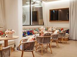 Croisette Beach Hotel Cannes - MGallery Collection