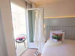 Croisette Beach Hotel Cannes - MGallery Collection