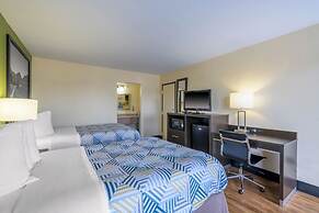 Motel 6 Forsyth, GA – Tift College