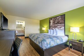 Motel 6 Forsyth, GA – Tift College