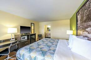 Motel 6 Forsyth, GA – Tift College