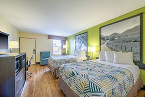 Motel 6 Forsyth, GA – Tift College