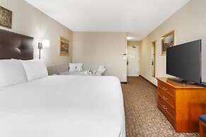 Best Western Cold Lake Inn