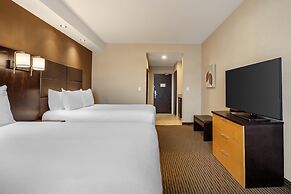 Best Western Cold Lake Inn