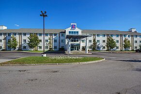 Motel 6 Whitby, ON - Toronto East