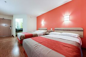 Motel 6 Mississauga, ON - Toronto